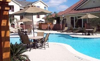 Sparkling swimming pool